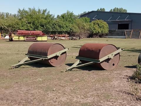 Sima hengergarnitúra 150 cm széles,  1 méter átmérőjű és sima hengerek