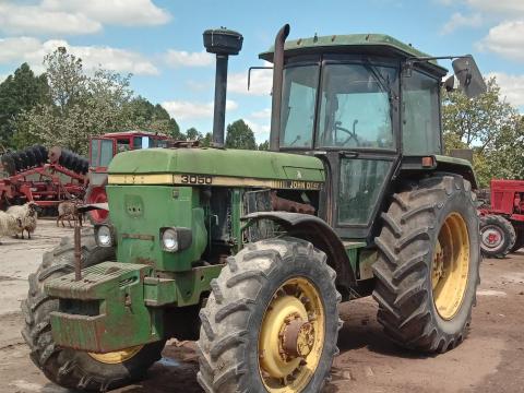 John Deere 3050, rendszám nélkül John Deere 3050, rendszám nélkül