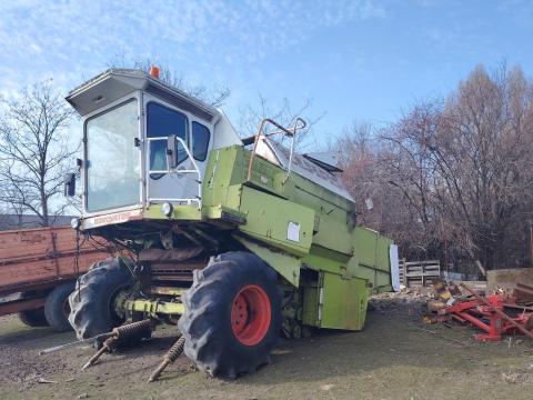 Claas Dominator 106-os bontott alkatrészek