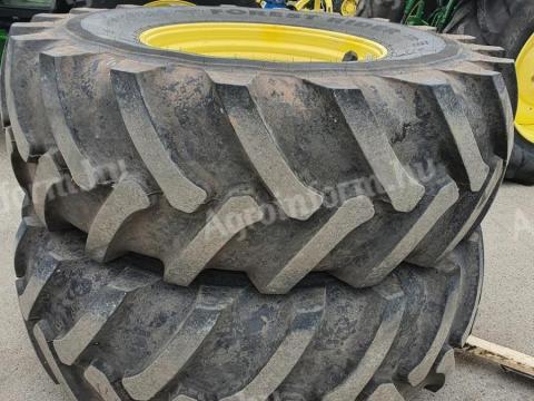 Erdészeti kerékgarnitúra John Deere 8 ezres szérián volt Erdészeti kerékgarnitúra John Deere 8 ezres szérián volt