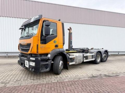 Iveco Stralis AD260S36Y/PS 6x2 / 2015 / 239.135 km / Lízing 20%-tól Iveco Stralis AD260S36Y/PS 6x2 / 2015 / 239.135 km / Lízing 20%-tól