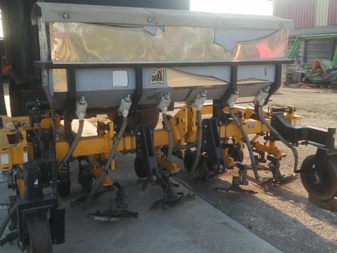 Busa KS6 sorközművelő