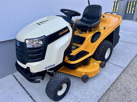 Cub Cadet(MTD) Kawasaki V2-es Fűnyírótraktor, funyirotraktor Cub Cadet(MTD) Kawasaki V2-es Fűnyírótraktor, funyirotraktor