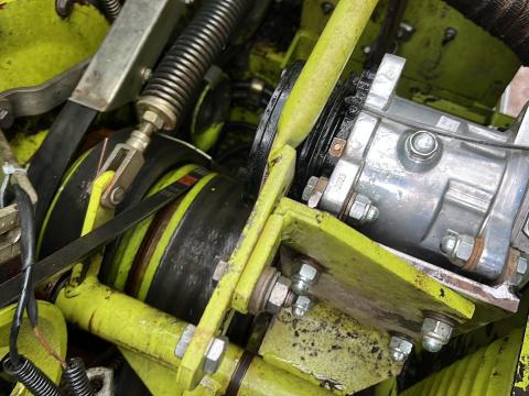 Claas Mega 208 kombájn Claas Mega 208 kombájn