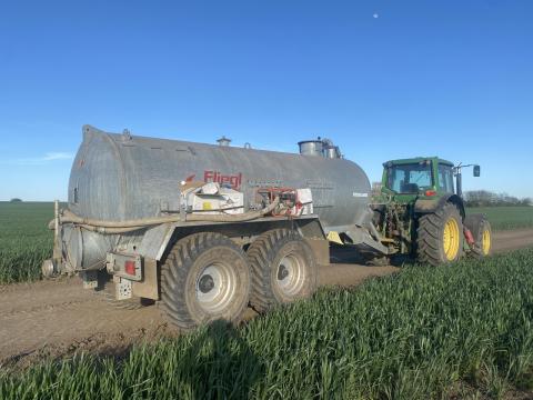 Fliegl tartálykocsi 10 m³ Fliegl tartálykocsi 10 m³