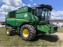 JOHN DEERE T660i kombájn