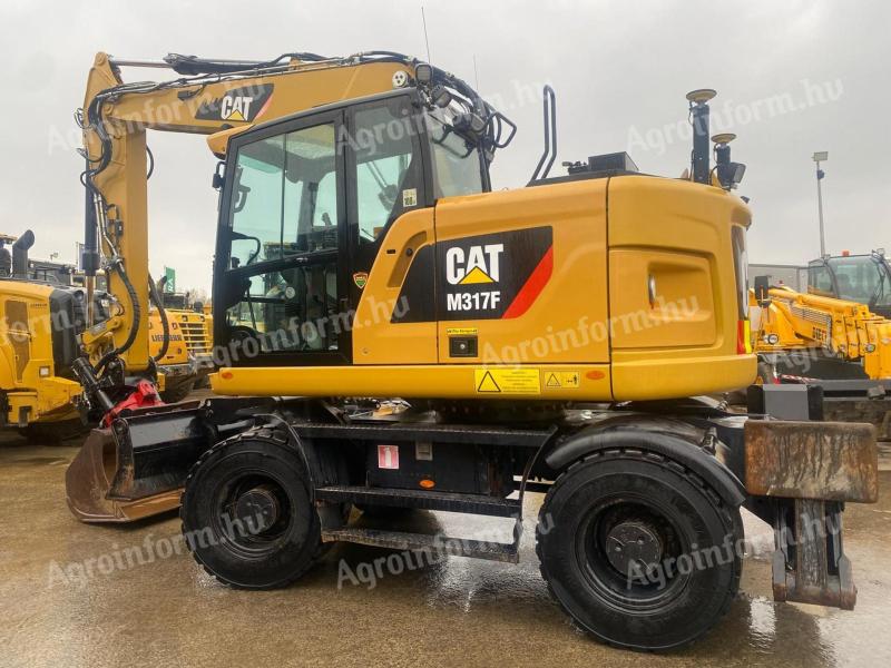 Caterpillar M317F / 2018 / 10 700 üzemóra / Lízing 20%-tól