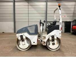 Bomag BW 135 AD-5 / 2015 / 2 463 üzemóra / Lízing 20%-tól