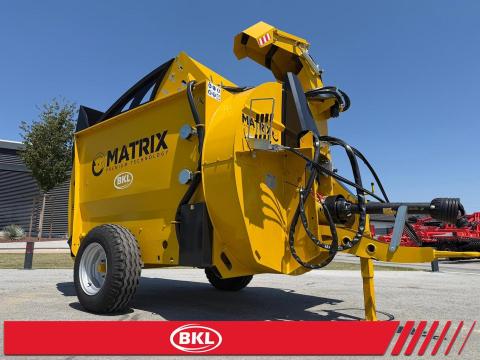 ITALMIX MATRIX Jet power 180 DEMO vontatott bálabontó, almozó ITALMIX MATRIX Jet power 180 DEMO vontatott bálabontó, almozó