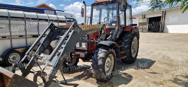 Eladó: MTZ 892.2 Blackbull homlokrakodóval