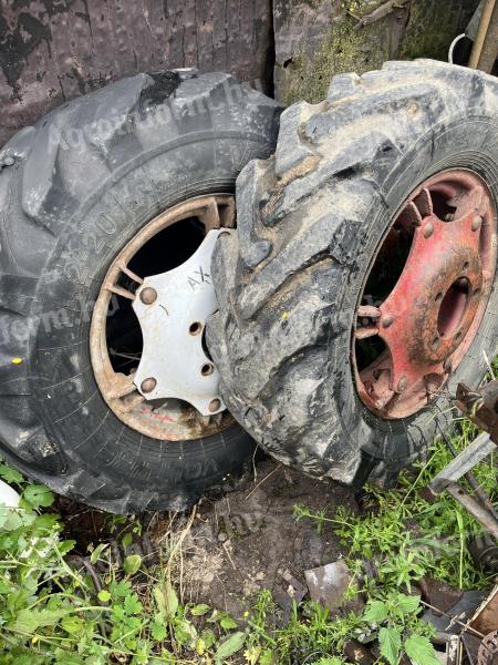 Eladó egy pár MTZ első kerék 11.2xR20