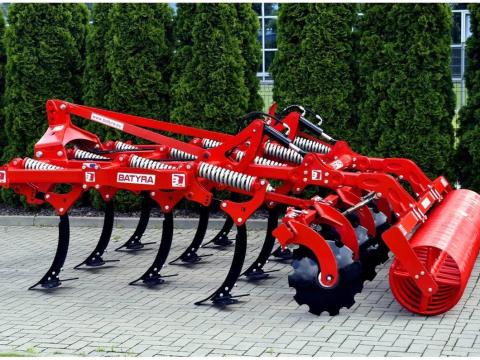 Batyra függesztett szántóföldi kultivátor 2,5 m Select no-till (direktvetéshez)