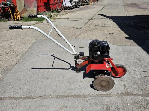 4 Lóerős Briggs motoros rotációs kapa eladó 4 Lóerős Briggs motoros rotációs kapa eladó