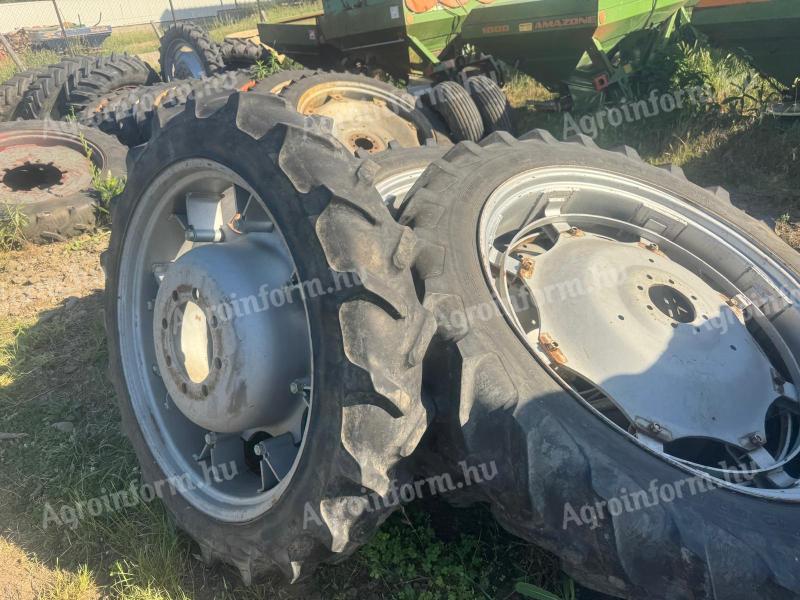 ÁPOLÓKERÉK,  MŰVELŐKERÉK garnitúra FERGUSON,  CLAAS,  FENDT,  JOHN DEERE stb. 300/95R46 és 230/95R36 .... 12.4-46, 9.5-36
