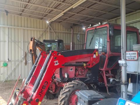 Mtz 552 homlokrakodós