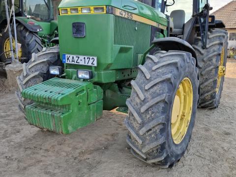 John Deere 4755