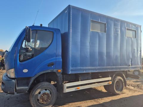 AVIA 4x4 összkerékhajtású teherautó, 2003-as évjárat, műhelykocsiként volt használva AVIA 4x4 összkerékhajtású teherautó, 2003-as évjárat, műhelykocsiként volt használva