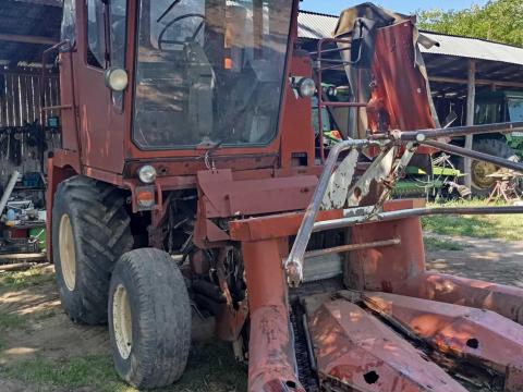 Hesston 7700 silózó