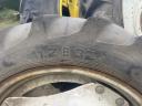 ÁPOLÓKERÉK,  MŰVELŐKERÉK GARNITÚRA NEW HOLLAND,  FERGUSON,  FENDT,  JOHN DEERE,  FIAT stb. TRAKTORRA 300/95R46 és 270/95r32,,, 12.4-46 és 11.2-32