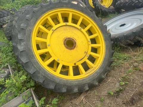 ÁPOLÓKERÉK,  MŰVELŐKERÉK 1PÁR 11.2-48 JOHN DEERE STB. TRAKTORRA, , , 270/95R48