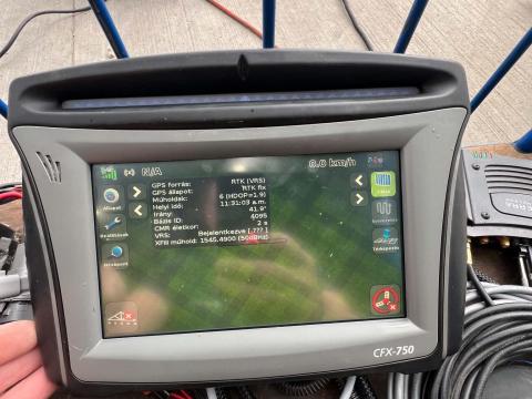 Trimble FM-750