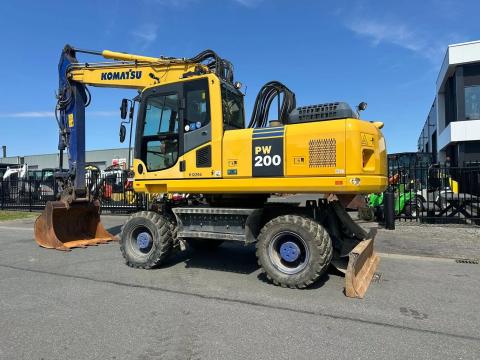 Komatsu PW200-7 / 2017 / 11.544 üzemóra / Lízing 20%-tól Komatsu PW200-7 / 2017 / 11.544 üzemóra / Lízing 20%-tól