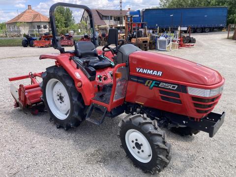 Yanmar AF250D 25 lóerős japán kistraktor talajmaróval eladó újszerű állapotban Yanmar AF250D 25 lóerős japán kistraktor talajmaróval eladó újszerű állapotban