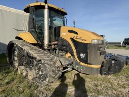 CAT Challenger MT 765B hevederes traktor új motorral