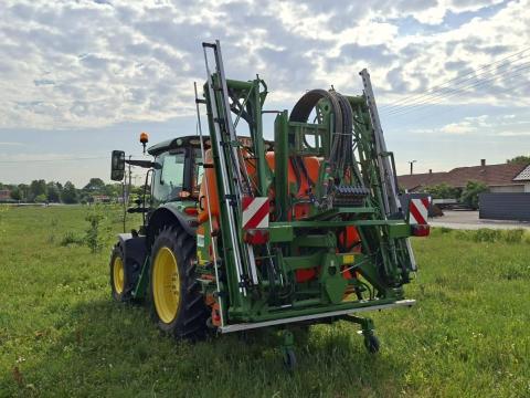 Amazone UF1201 18 m függesztett permetezőgép Amazone UF1201 18 m függesztett permetezőgép