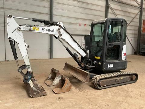 Bobcat E 35 EM / 2009 / 7 974 üzemóra / Lízing 20%-tól Bobcat E 35 EM / 2009 / 7 974 üzemóra / Lízing 20%-tól