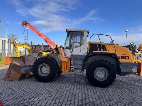 Liebherr L550 / 2013 / 14 400 üzemóra / Lízing 20%-tól Liebherr L550 / 2013 / 14 400 üzemóra / Lízing 20%-tól