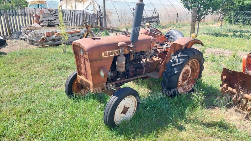 Eladó traktor Satoh S-560