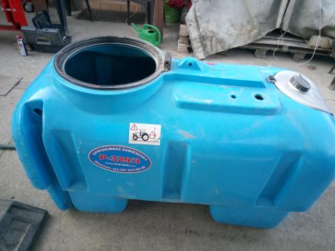 Permetező tartály Briadzky 600 L