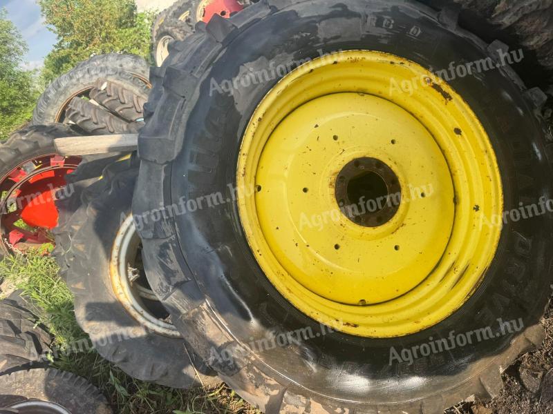 TRAKTORKERÉK 1 PÁR 480/70R34, JOHN DEERE,  FERGUSON,  CASE,  NEW HOLLAND stb. TRAKTORRA