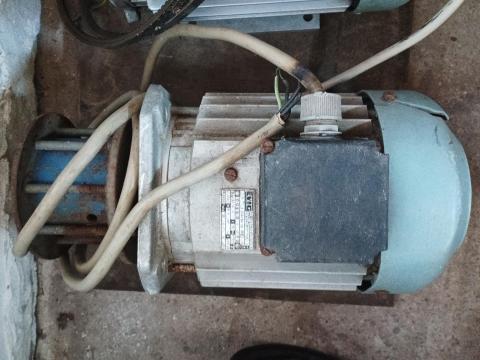 Használt EVIG villanymotor 370W Használt EVIG villanymotor 370W