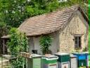 18,9 ha tanya szántóval, legelővel, patak mellett eladó