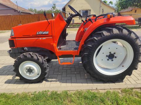 Kubota Saturn X24 kistraktor 140cm-es talajmaróval eladó