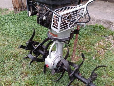 Briggs & Stratton kapálógép Briggs & Stratton kapálógép