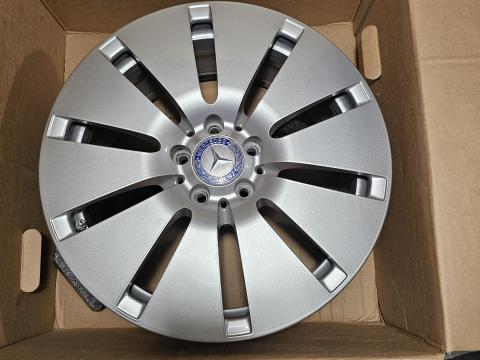 5x112 8x18 ET38 gyári Mercedes-Benz alu újszerű, bemutató autón volt, akció