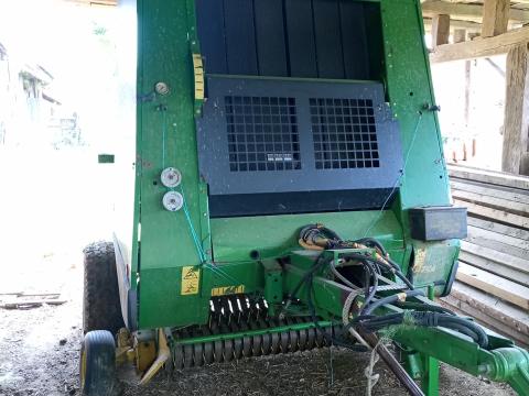 John Deere 592 bàlàzó John Deere 592 bàlàzó