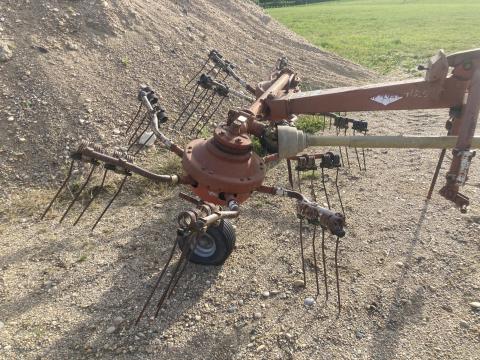 Kuhn GRS 25N rendterítő eladó Kuhn GRS 25N rendterítő eladó