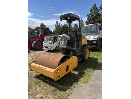 Volvo SD 45D vibrátoros úthenger juhláb-palásttal