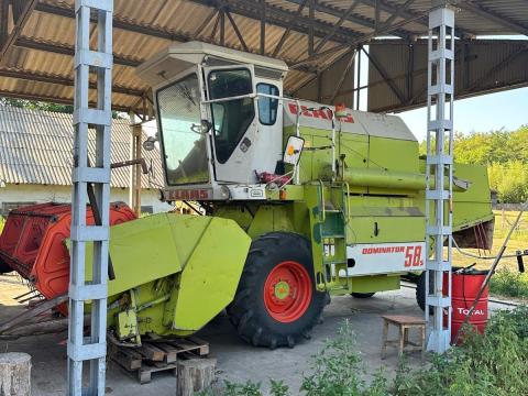 Eladó CLAAS Dominator 58 Classic + kukorica adapter – 120 LE Perkins motor, azonnal munkár