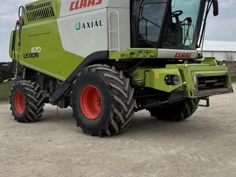 Claas - Lexion 670 kombájn Claas - Lexion 670 kombájn
