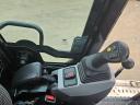 Caterpillar 301.8 minikotró bontókalapáccsal, dönthető rézsűkanállal
