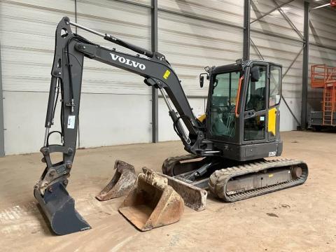 Volvo ECR 50 / 2023 / 2 592 üzemóra / Lízing 20%-tól