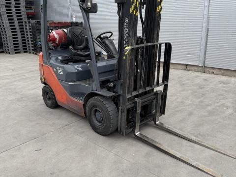 Toyota Tonero 02-8FGF15 1.5T Triplex torony