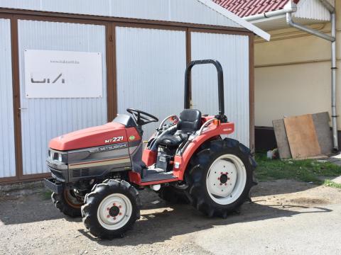 Mitsubishi MT221 japán kistraktor 22 LE, 4WD Mitsubishi MT221 japán kistraktor 22 LE, 4WD