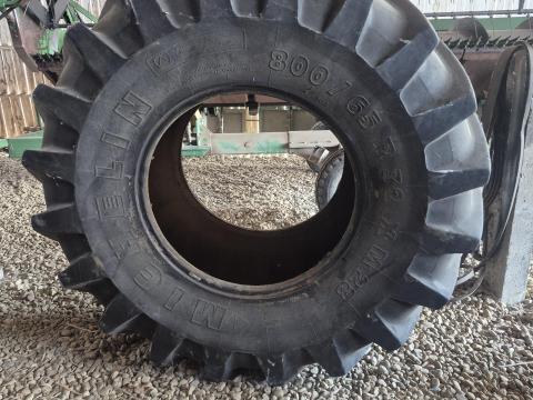 800/65 r32