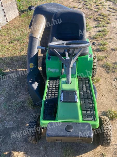 Viking fűnyírótraktor
